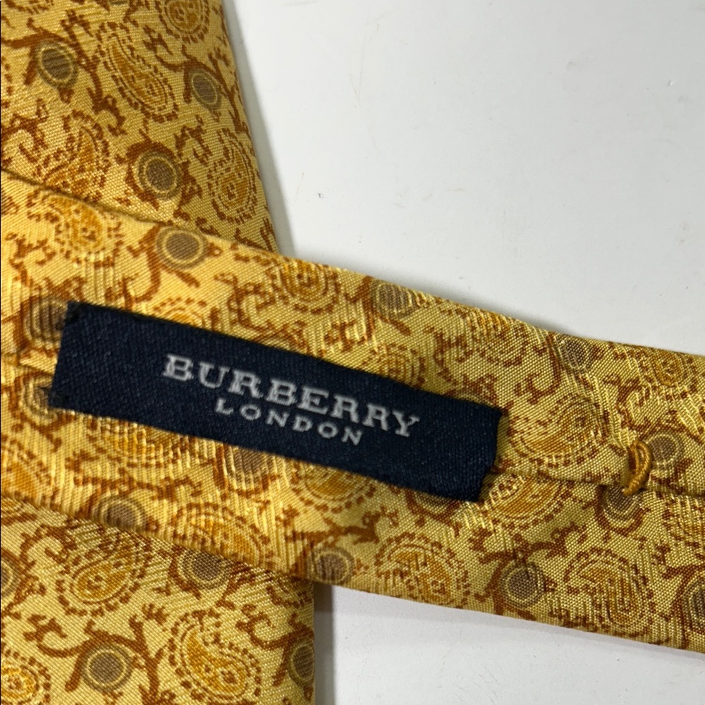Burberry Yellow Patterned Tie - Picture 9 of 16